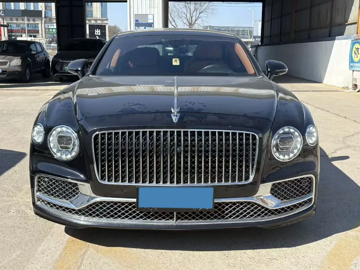 2022 Bentley Flying Spur 4.0T 550HP V8 8DCT,autocango,china used car exporter,china ev exporter,chinese used car exporter,chinese used ev exporter