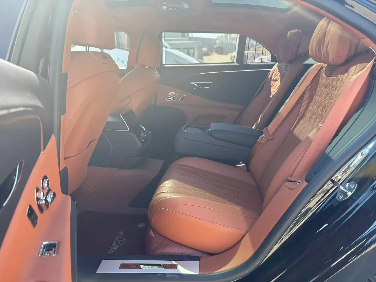 2022 Bentley Flying Spur 4.0T 550HP V8 8DCT,autocango,china used car exporter,china ev exporter,chinese used car exporter,chinese used ev exporter