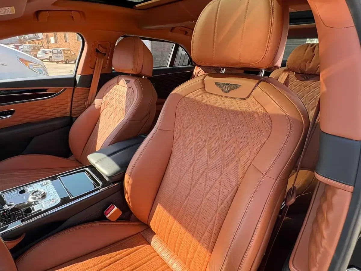 2022 Bentley Flying Spur 4.0T 550HP V8 8DCT,autocango,china used car exporter,china ev exporter,chinese used car exporter,chinese used ev exporter