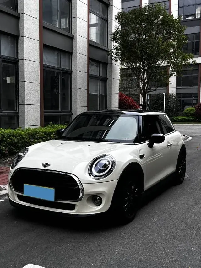 2019 MINI MINI 1.5T 136HP L3 7DCT,autocango,china used car exporter,china ev exporter,chinese used car exporter,chinese used ev exporter