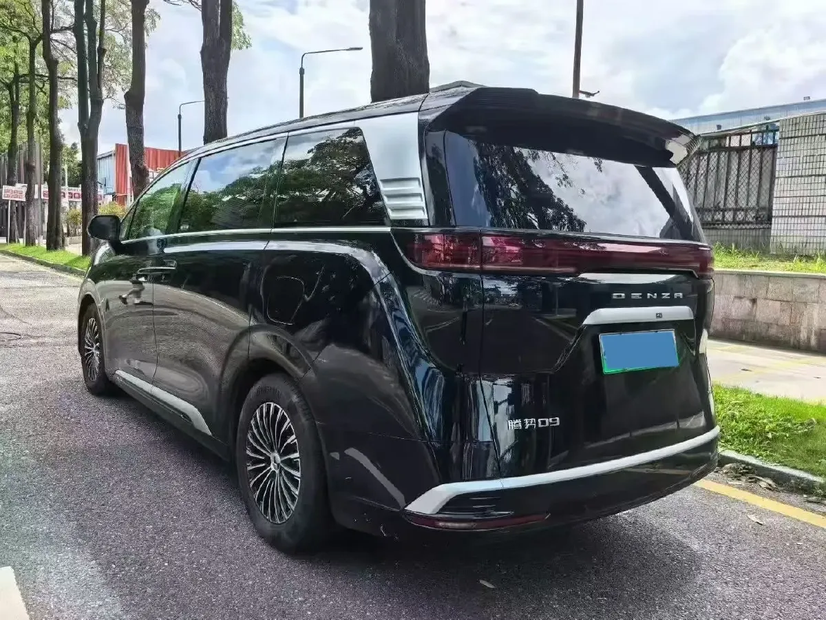 2024 Denza D9 1.5T 139HP L4 E-CVT PHEV 40KWH,autocango,china used car exporter,china ev exporter,chinese used car exporter,chinese used ev exporter