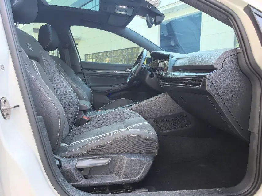 2021 Volkswagen Golf 1.4T 150HP L4 7DCT,autocango,china used car exporter,china ev exporter,chinese used car exporter,chinese used ev exporter