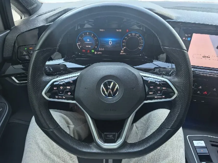 2021 Volkswagen Golf 1.4T 150HP L4 7DCT,autocango,china used car exporter,china ev exporter,chinese used car exporter,chinese used ev exporter