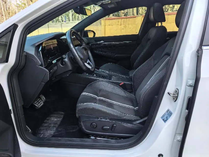 2021 Volkswagen Golf 1.4T 150HP L4 7DCT,autocango,china used car exporter,china ev exporter,chinese used car exporter,chinese used ev exporter