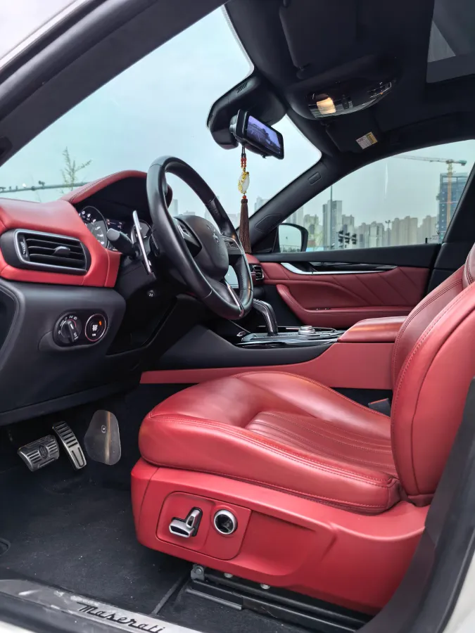 2021 Maserati Levante 3.0T 350HP V6 8AT,autocango,china used car exporter,china ev exporter,chinese used car exporter,chinese used ev exporter