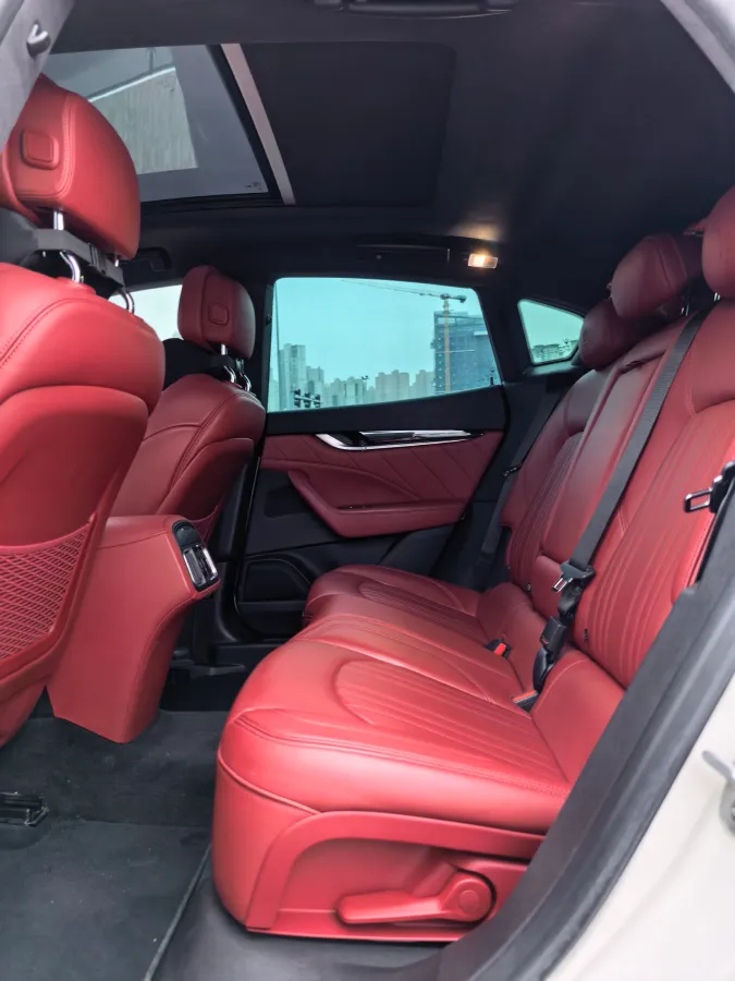 2021 Maserati Levante 3.0T 350HP V6 8AT,autocango,china used car exporter,china ev exporter,chinese used car exporter,chinese used ev exporter