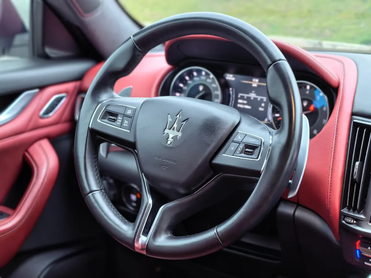 2021 Maserati Levante 3.0T 350HP V6 8AT,autocango,china used car exporter,china ev exporter,chinese used car exporter,chinese used ev exporter