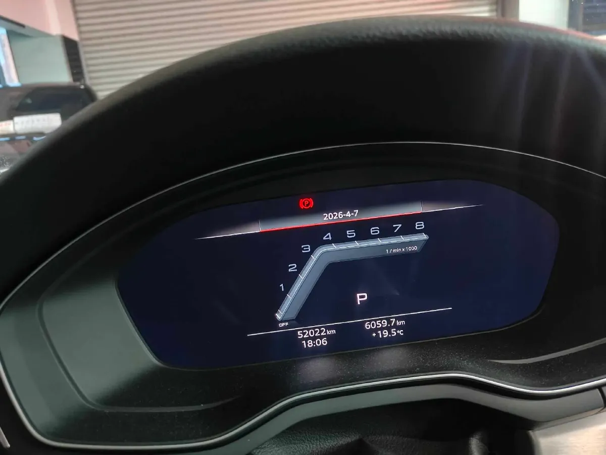 2022 Audi A4L 2.0T 190HP L4 7DCT,autocango,china used car exporter,china ev exporter,chinese used car exporter,chinese used ev exporter