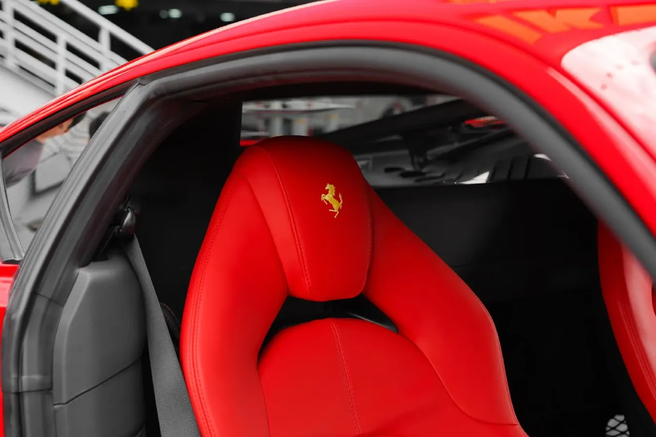 2019 Aston Martin DB11 5.2T 639HP V12 8AT,autocango,china used car exporter,china ev exporter,chinese used car exporter,chinese used ev exporter