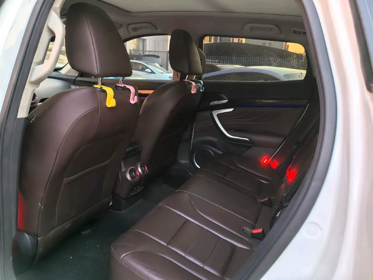 2017 WEY VV7 2.0T 234HP L4 7DCT,autocango,china used car exporter,china ev exporter,chinese used car exporter,chinese used ev exporter