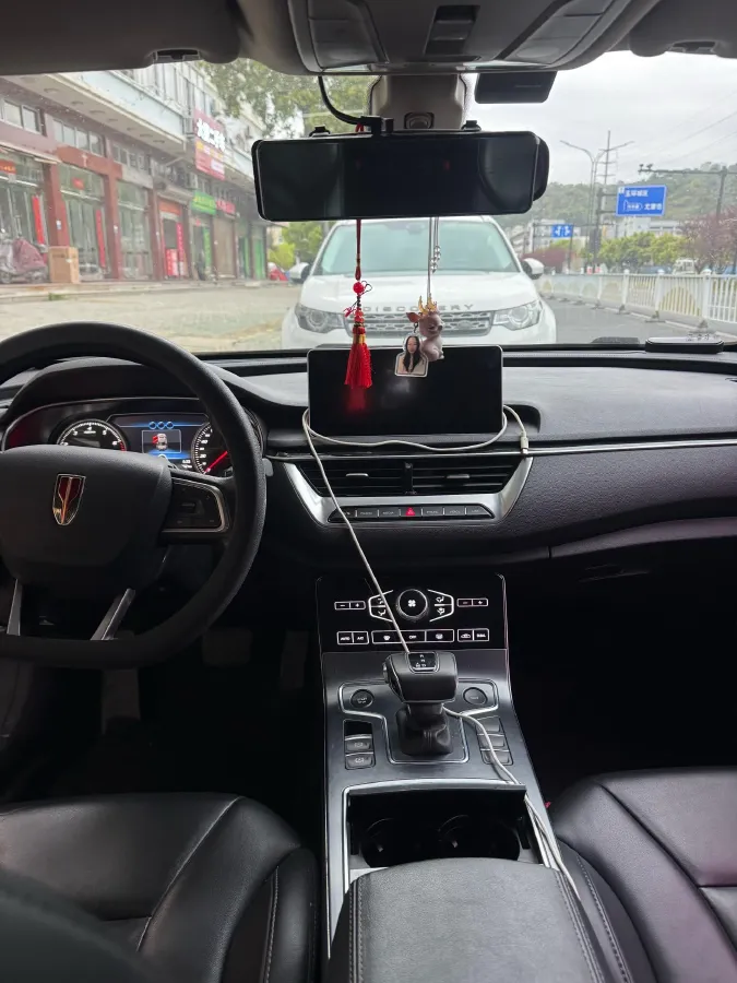 2020 HongQi H5 1.5T 169HP L4 7DCT,autocango,china used car exporter,china ev exporter,chinese used car exporter,chinese used ev exporter