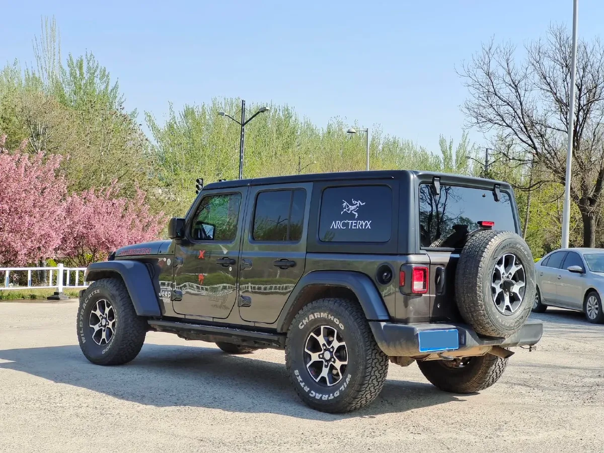 2019 Jeep Wrangler 2.0T 266HP L4 8AT,autocango,china used car exporter,china ev exporter,chinese used car exporter,chinese used ev exporter