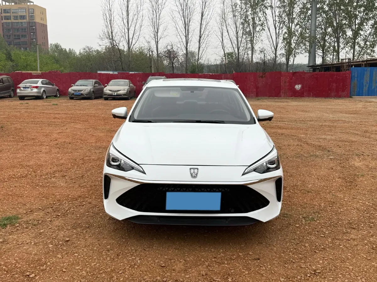 2023 Roewe i5 1.5L 129HP L4 CVT,autocango,china used car exporter,china ev exporter,chinese used car exporter,chinese used ev exporter