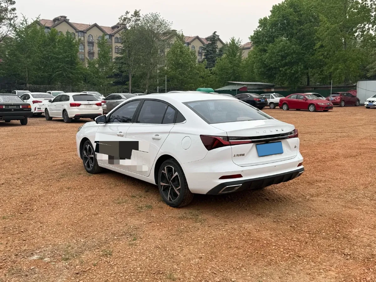 2023 Roewe i5 1.5L 129HP L4 CVT,autocango,china used car exporter,china ev exporter,chinese used car exporter,chinese used ev exporter