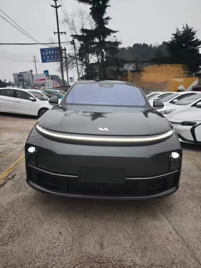 2023 Li L7 Range Extended 154HP REEV 40.9KWH,autocango,china used car exporter,china ev exporter,chinese used car exporter,chinese used ev exporter