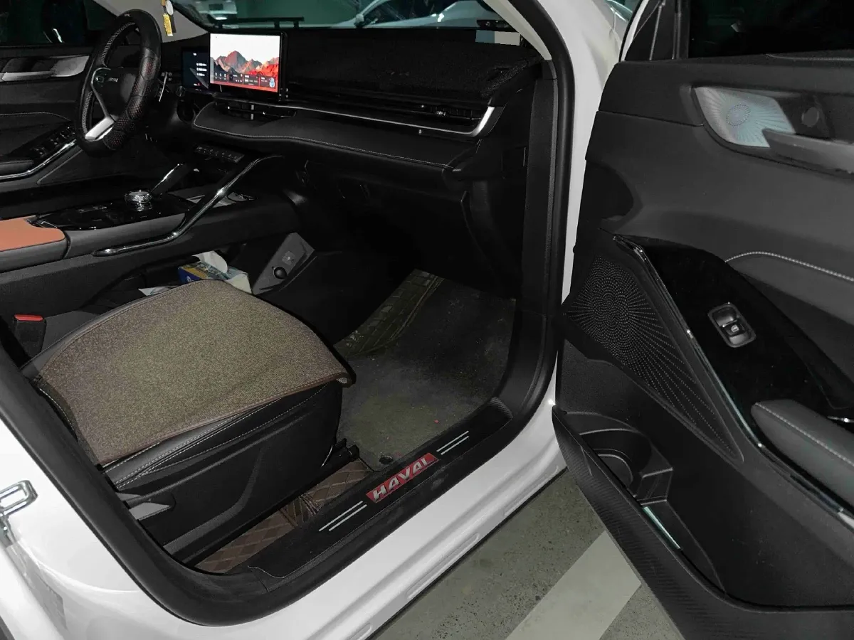 2024 Haval H6 1.5T 184HP L4 7DCT,autocango,china used car exporter,china ev exporter,chinese used car exporter,chinese used ev exporter