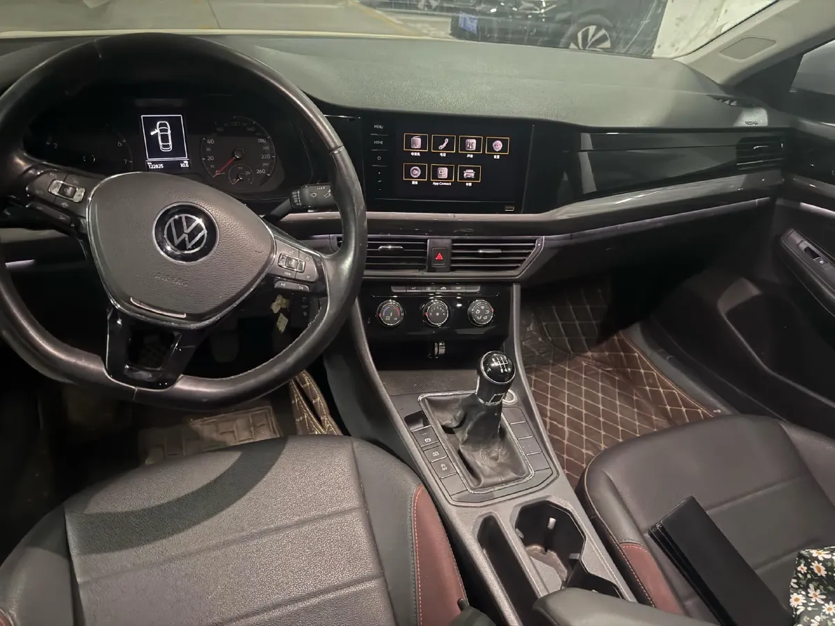 2020 Volkswagen Bora 1.5L 113HP L4 5MT,autocango,china used car exporter,china ev exporter,chinese used car exporter,chinese used ev exporter