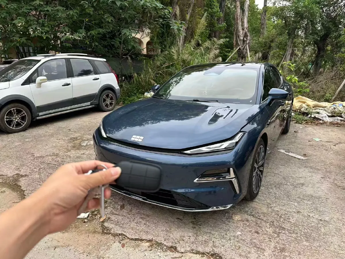 2025 Geely Galaxy Starshine 8 1.5L 112HP L4 1DHT PHEV,autocango,china used car exporter,china ev exporter,chinese used car exporter,chinese used ev exporter