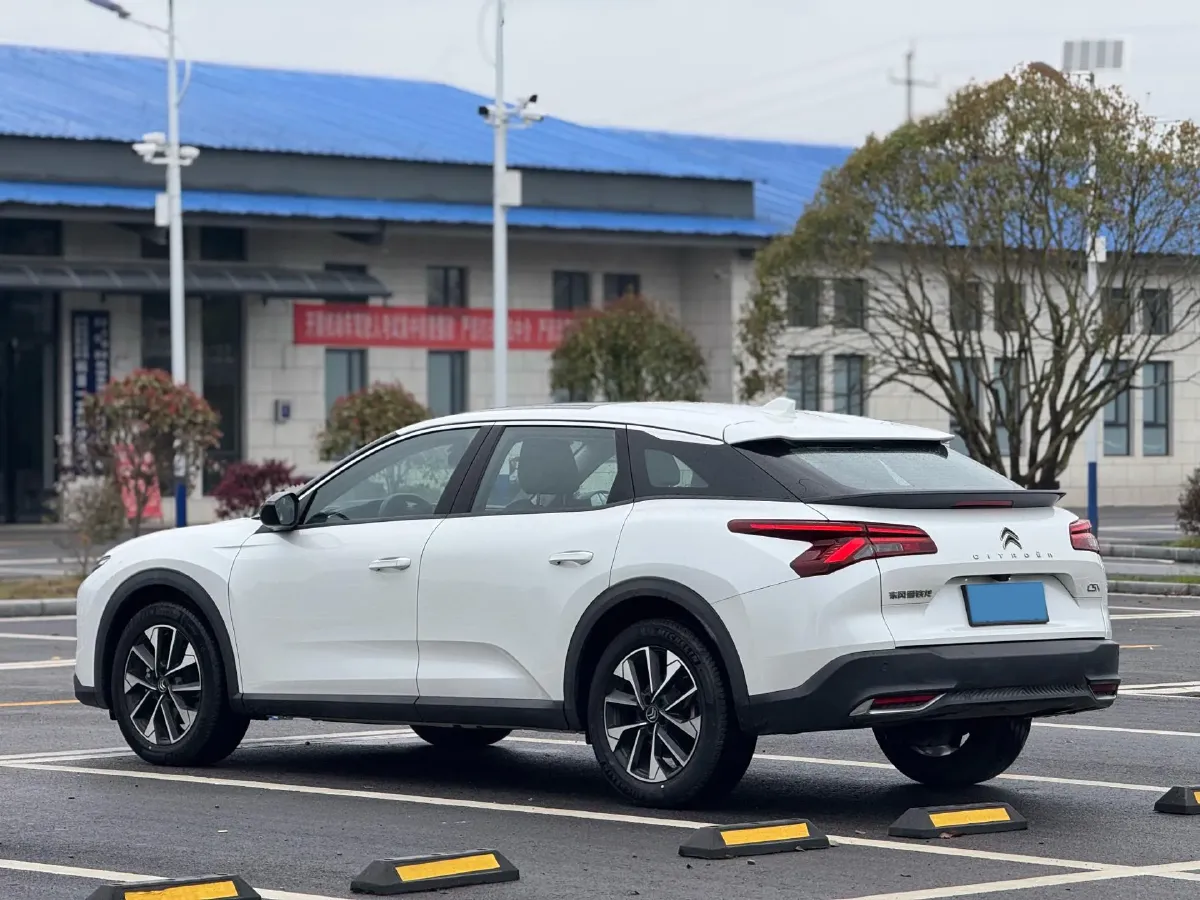 2021 Citroen C5 X 1.6T 175HP L4 8AT,autocango,china used car exporter,china ev exporter,chinese used car exporter,chinese used ev exporter