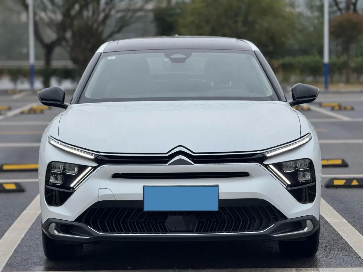 2021 Citroen C5 X 1.6T 175HP L4 8AT,autocango,china used car exporter,china ev exporter,chinese used car exporter,chinese used ev exporter