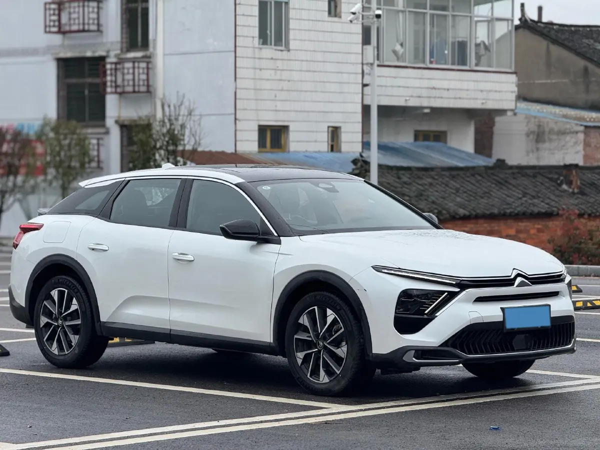 2021 Citroen C5 X 1.6T 175HP L4 8AT,autocango,china used car exporter,china ev exporter,chinese used car exporter,chinese used ev exporter