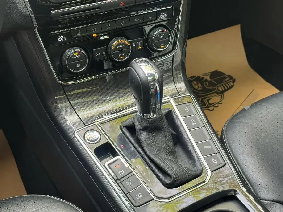 2017 Volkswagen Passat 1.8T 180HP L4 7DCT,autocango,china used car exporter,china ev exporter,chinese used car exporter,chinese used ev exporter