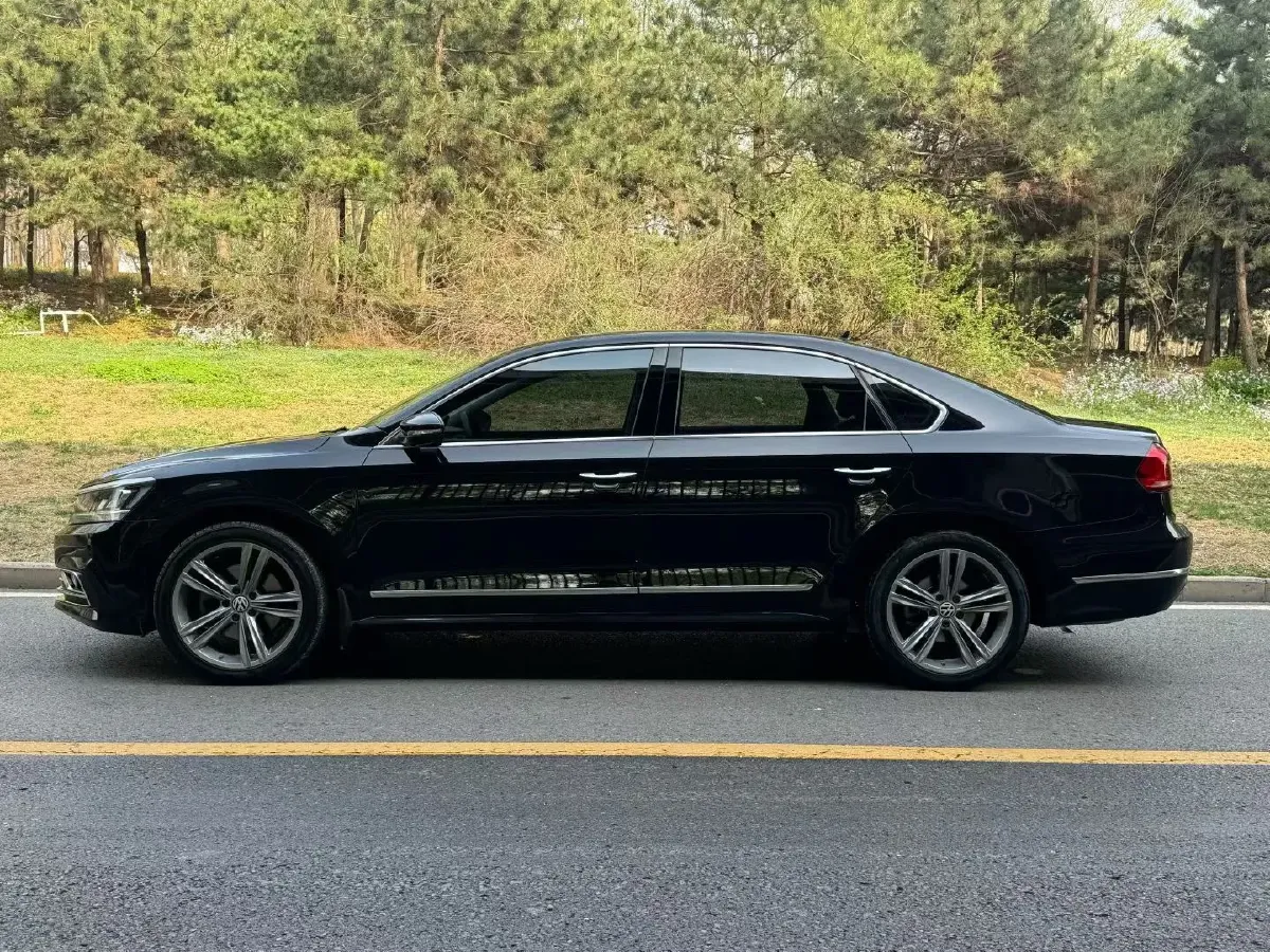 2017 Volkswagen Passat 1.8T 180HP L4 7DCT,autocango,china used car exporter,china ev exporter,chinese used car exporter,chinese used ev exporter