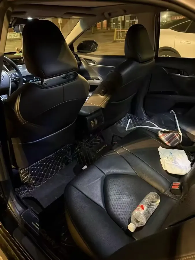 2021 Toyota Camry 2.5L 209HP L4 8AT,autocango,china used car exporter,china ev exporter,chinese used car exporter,chinese used ev exporter