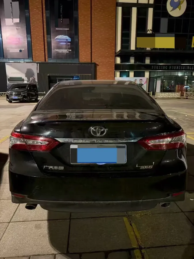 2021 Toyota Camry 2.5L 209HP L4 8AT,autocango,china used car exporter,china ev exporter,chinese used car exporter,chinese used ev exporter