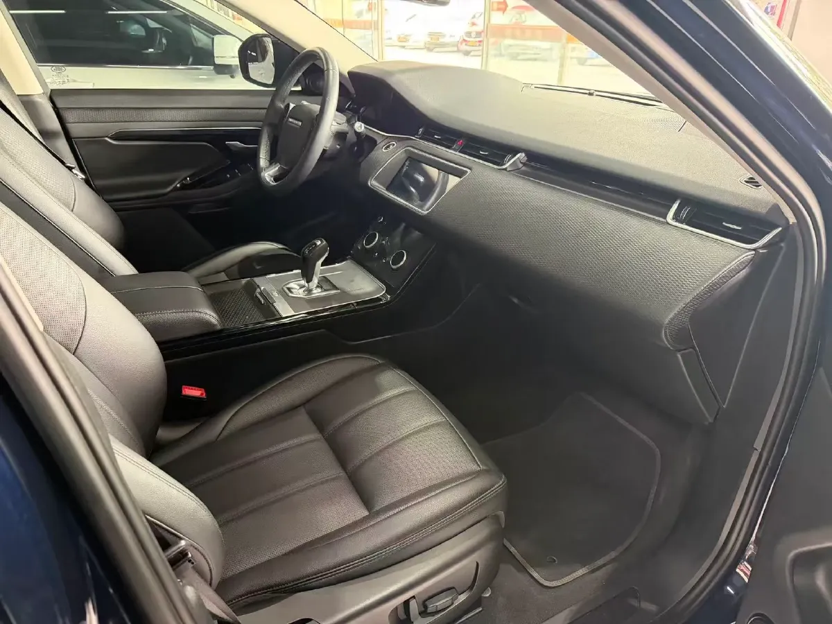 2020 Land Rover Range Rover Evoque 2.0T 249HP L4 9AT,autocango,china used car exporter,china ev exporter,chinese used car exporter,chinese used ev exporter