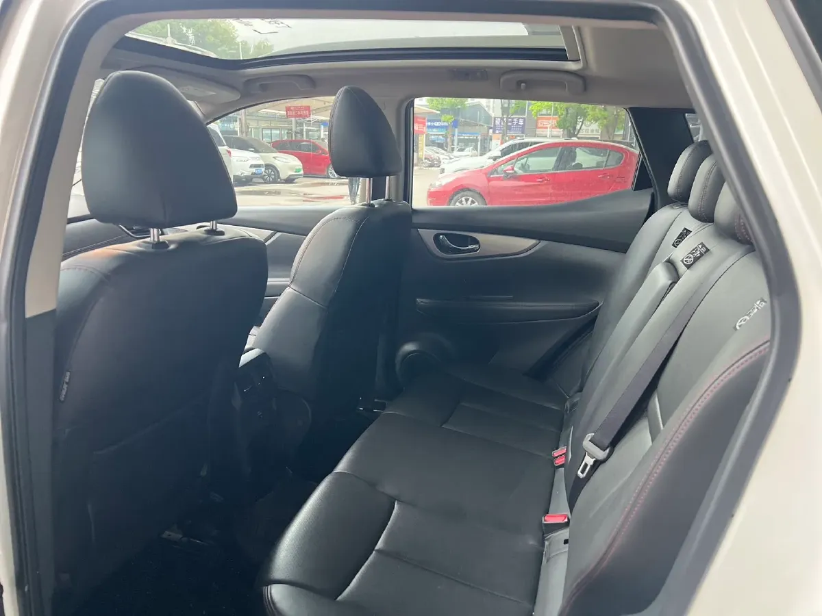 2021 Nissan Qashqai 2.0L 151HP L4 CVT,autocango,china used car exporter,china ev exporter,chinese used car exporter,chinese used ev exporter