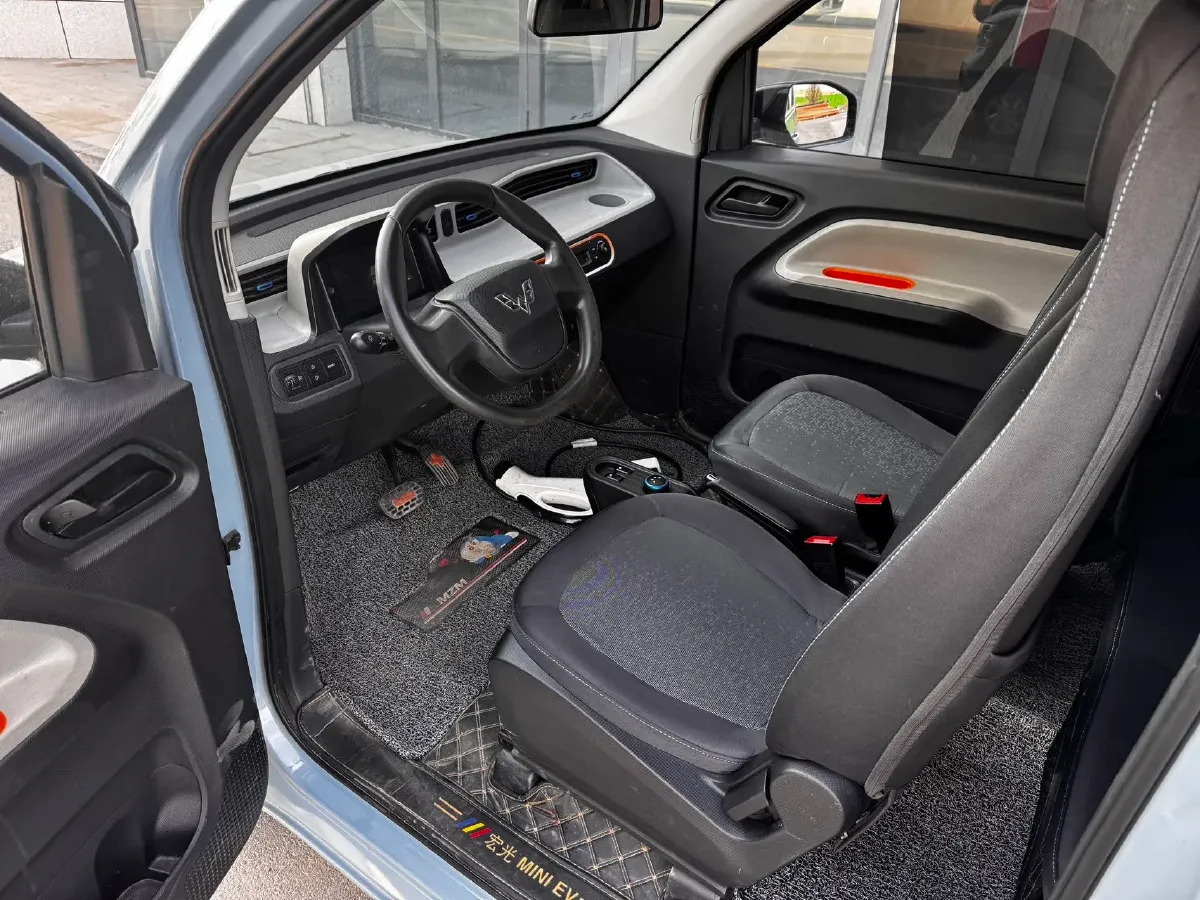 2020 WuLing HongGuang MINI EV BEV 9.3KWH,autocango,china used car exporter,china ev exporter,chinese used car exporter,chinese used ev exporter