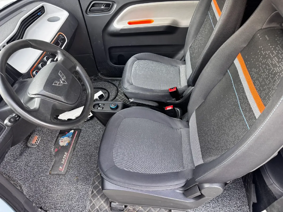 2020 WuLing HongGuang MINI EV BEV 9.3KWH,autocango,china used car exporter,china ev exporter,chinese used car exporter,chinese used ev exporter