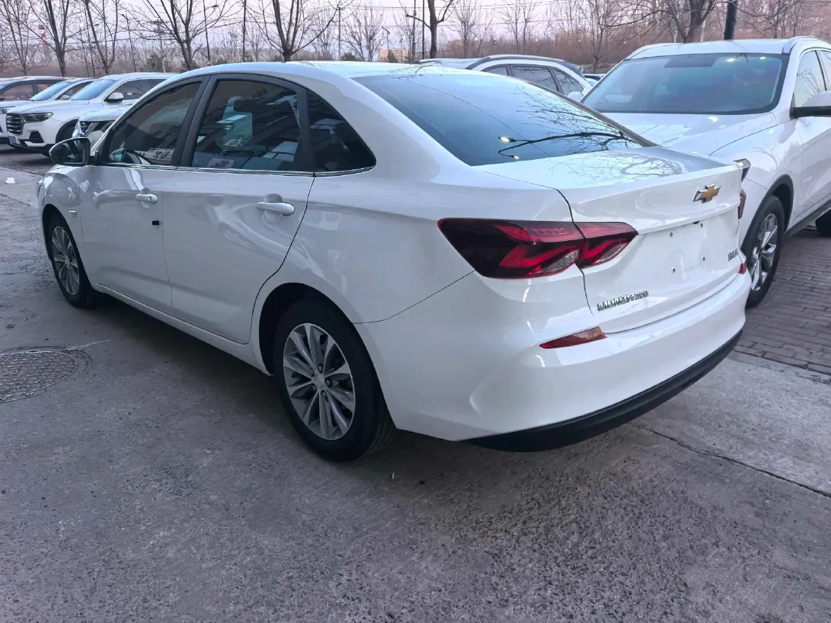 2022 Chevrolet Monza 1.5L 113HP L4 6AT,autocango,china used car exporter,china ev exporter,chinese used car exporter,chinese used ev exporter