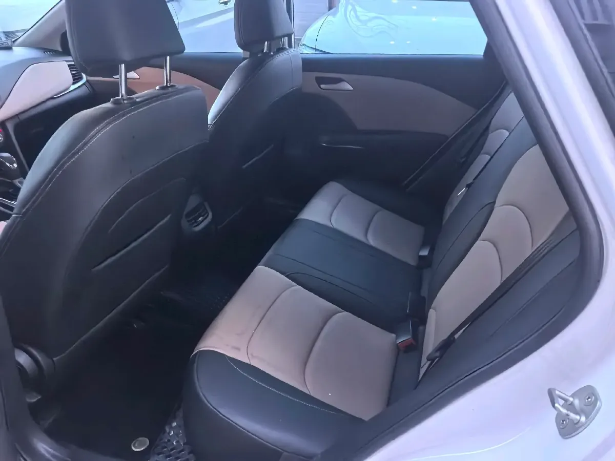 2022 Chevrolet Monza 1.5L 113HP L4 6AT,autocango,china used car exporter,china ev exporter,chinese used car exporter,chinese used ev exporter