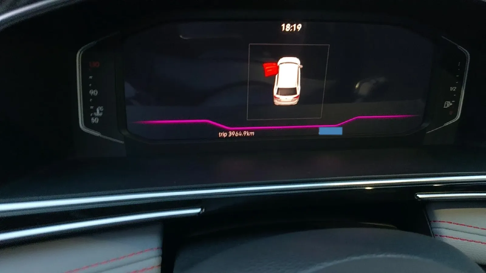 2023 Volkswagen Tiguan L 2.0T 186HP L4 7DCT,autocango,china used car exporter,china ev exporter,chinese used car exporter,chinese used ev exporter