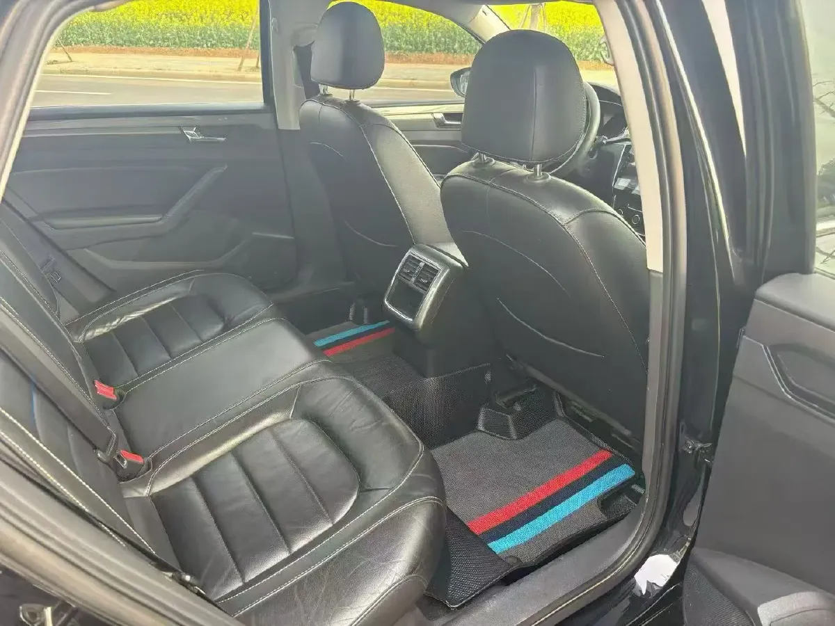 2017 Volkswagen Passat 1.4T 150HP L4 7DCT,autocango,china used car exporter,china ev exporter,chinese used car exporter,chinese used ev exporter