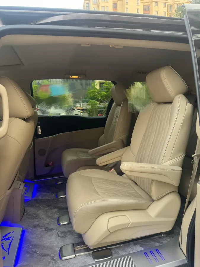 2023 Buick GL8 2.0T 237HP L4 9AT,autocango,china used car exporter,china ev exporter,chinese used car exporter,chinese used ev exporter