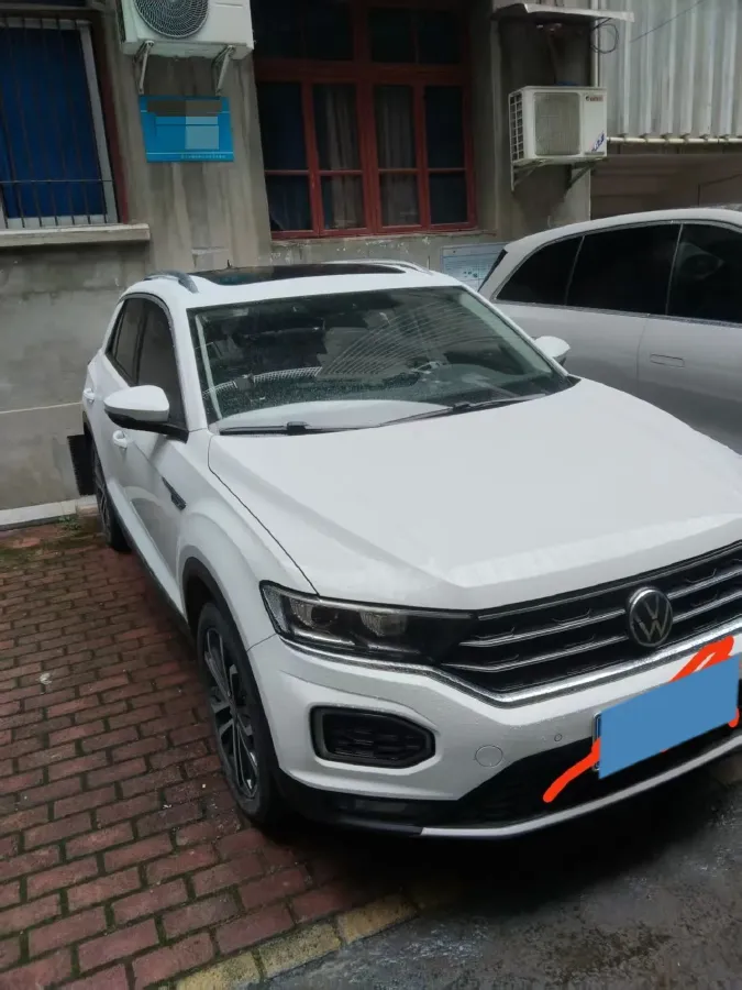 2022 Volkswagen T-Roc 1.4T 150HP L4 7DCT,autocango,china used car exporter,china ev exporter,chinese used car exporter,chinese used ev exporter
