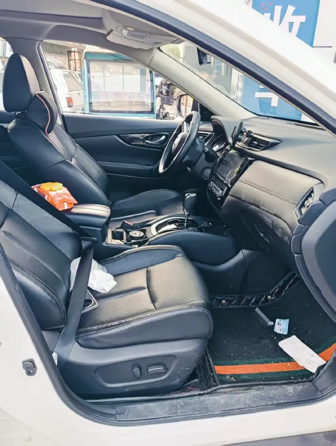 2020 Nissan X-Trail 2.0L 154HP L4 CVT,autocango,china used car exporter,china ev exporter,chinese used car exporter,chinese used ev exporter