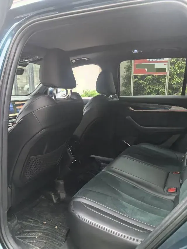 2021 Geely Monjaro 2.0T 218HP L4 7DCT,autocango,china used car exporter,china ev exporter,chinese used car exporter,chinese used ev exporter