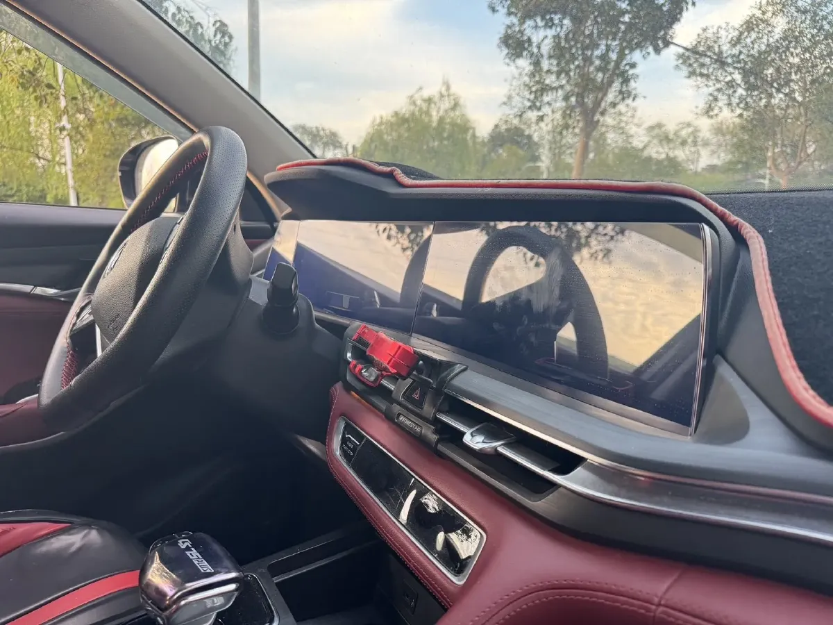 2021 ChangAn CS75 Plus 2.0T 233HP L4 8AT,autocango,china used car exporter,china ev exporter,chinese used car exporter,chinese used ev exporter