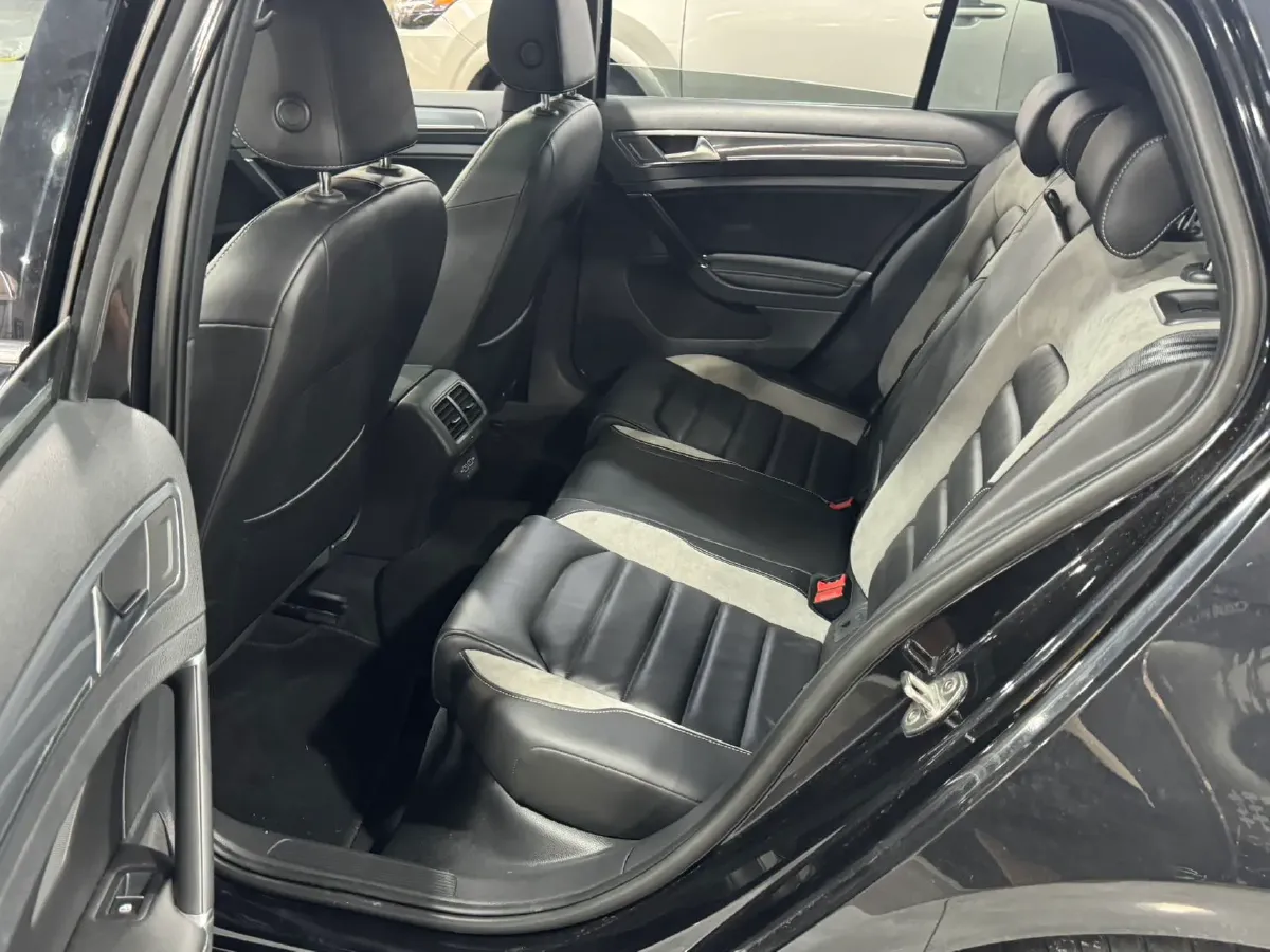 2020 Volkswagen Golf 1.4T 150HP L4 7DCT,autocango,china used car exporter,china ev exporter,chinese used car exporter,chinese used ev exporter