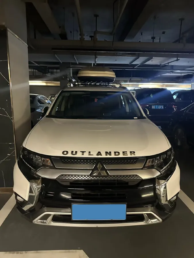 2019 Mitsubishi Outlander 2.4L 192HP L4 CVT,autocango,china used car exporter,china ev exporter,chinese used car exporter,chinese used ev exporter