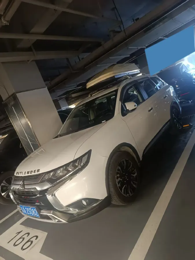 2019 Mitsubishi Outlander 2.4L 192HP L4 CVT,autocango,china used car exporter,china ev exporter,chinese used car exporter,chinese used ev exporter