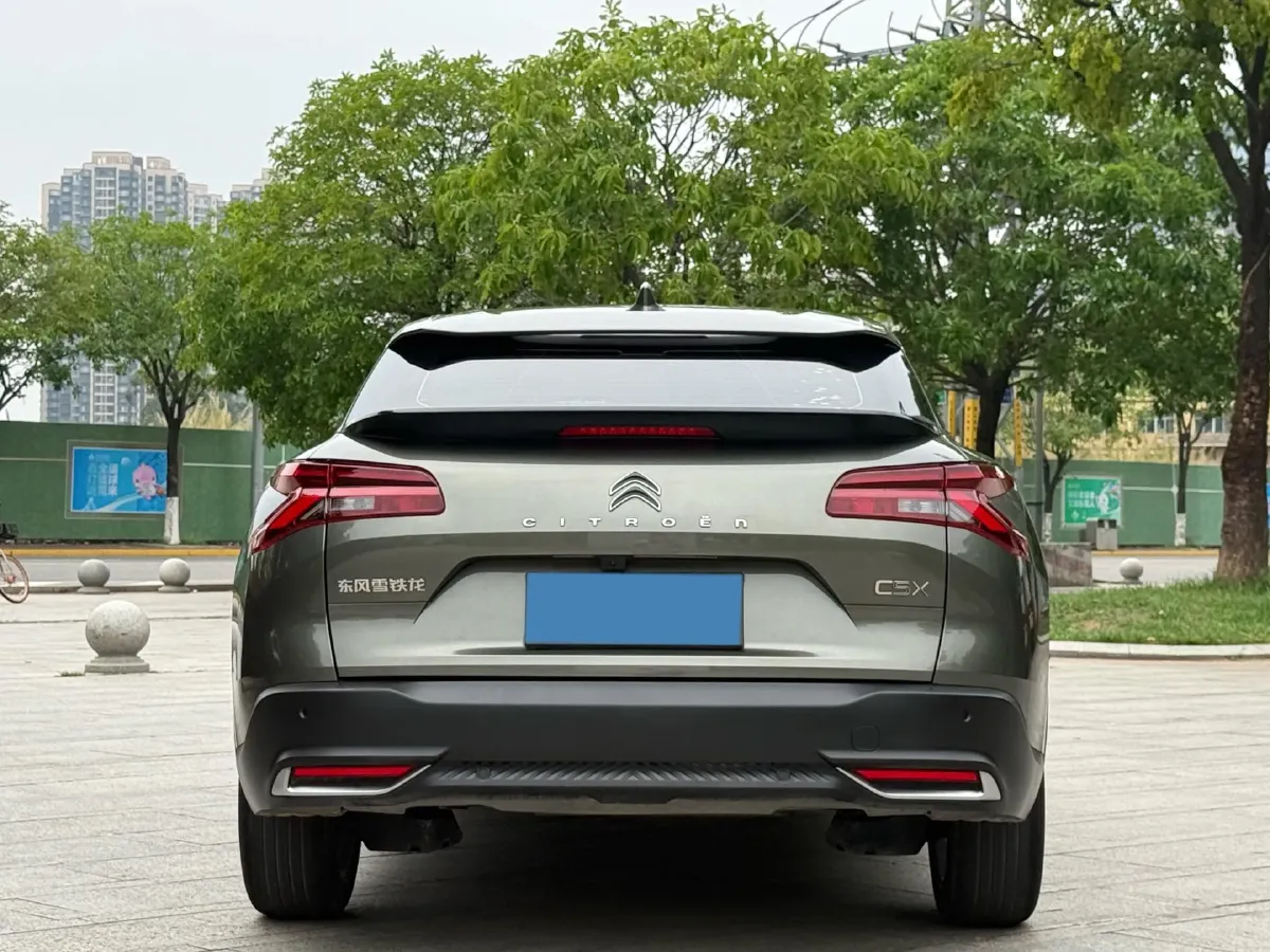 2022 Citroen C5 X 1.6T 175HP L4 8AT,autocango,china used car exporter,china ev exporter,chinese used car exporter,chinese used ev exporter