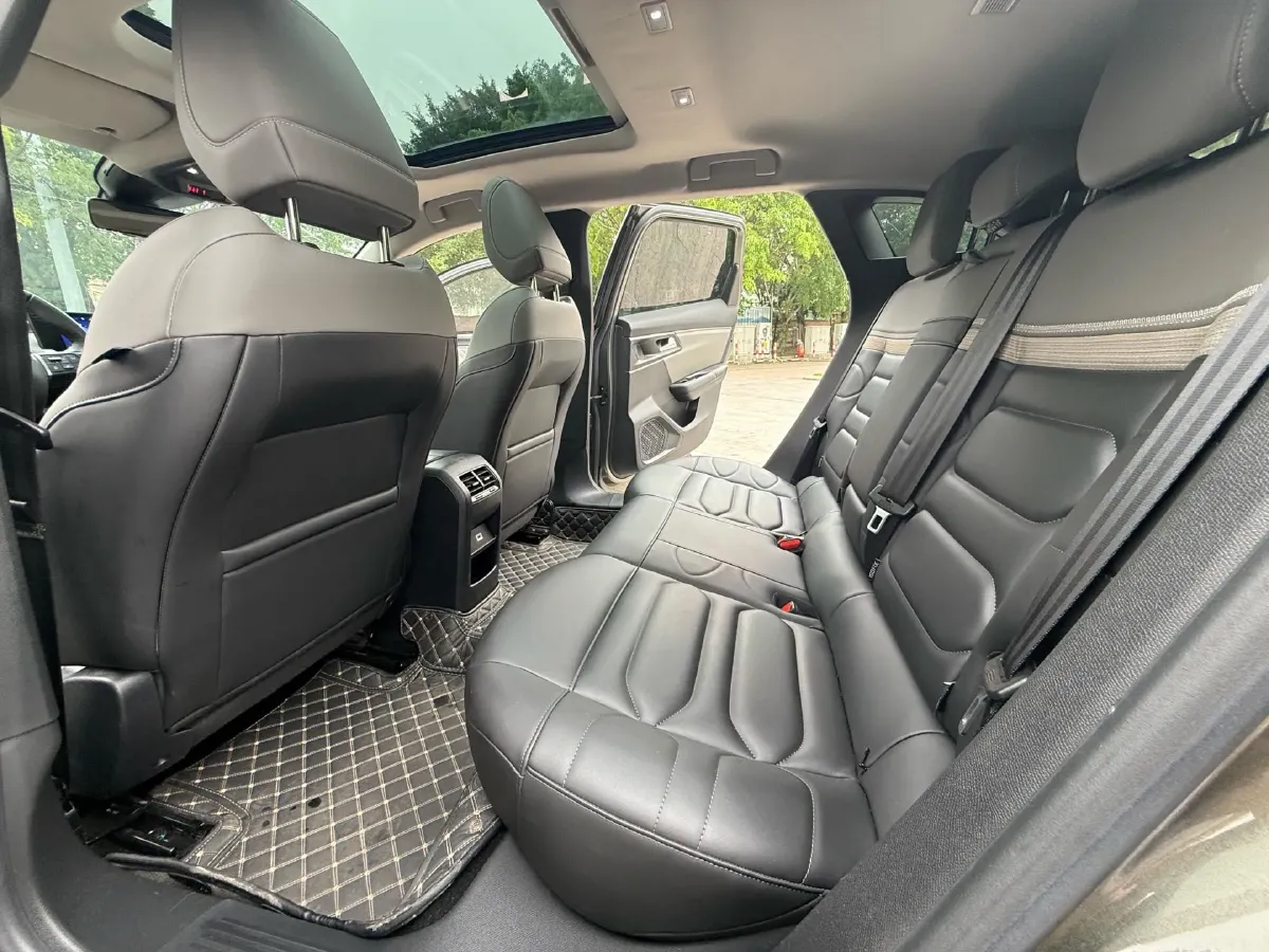 2022 Citroen C5 X 1.6T 175HP L4 8AT,autocango,china used car exporter,china ev exporter,chinese used car exporter,chinese used ev exporter