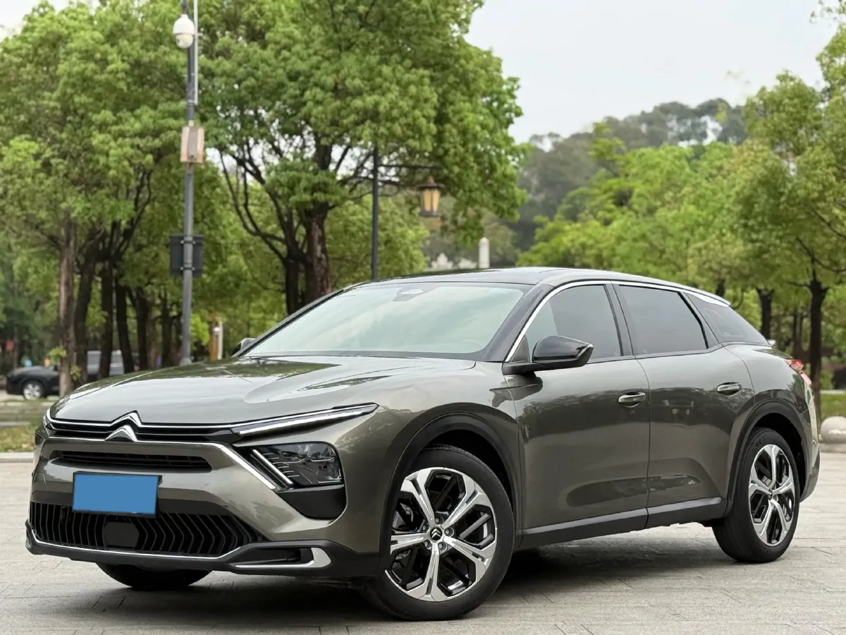 2022 Citroen C5 X 1.6T 175HP L4 8AT,autocango,china used car exporter,china ev exporter,chinese used car exporter,chinese used ev exporter