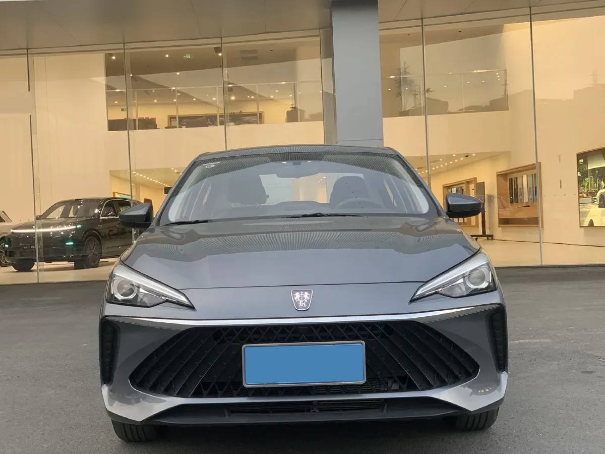 2023 Roewe i5 1.5L 129HP L4 CVT,autocango,china used car exporter,china ev exporter,chinese used car exporter,chinese used ev exporter