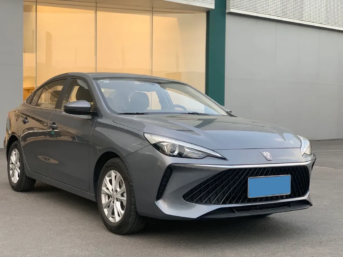 2023 Roewe i5 1.5L 129HP L4 CVT,autocango,china used car exporter,china ev exporter,chinese used car exporter,chinese used ev exporter